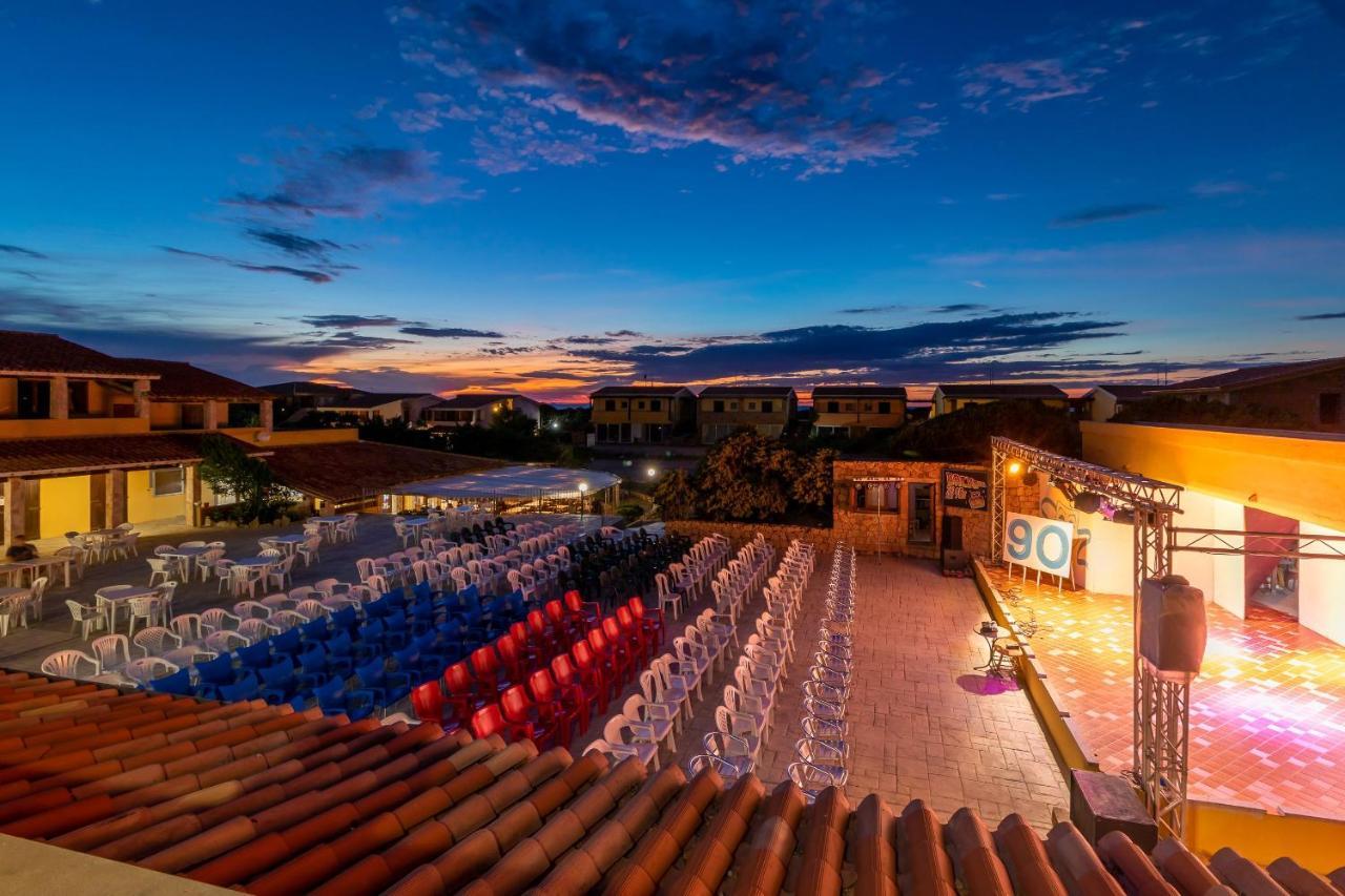 Mimose Beach Village Badesi Ngoại thất bức ảnh