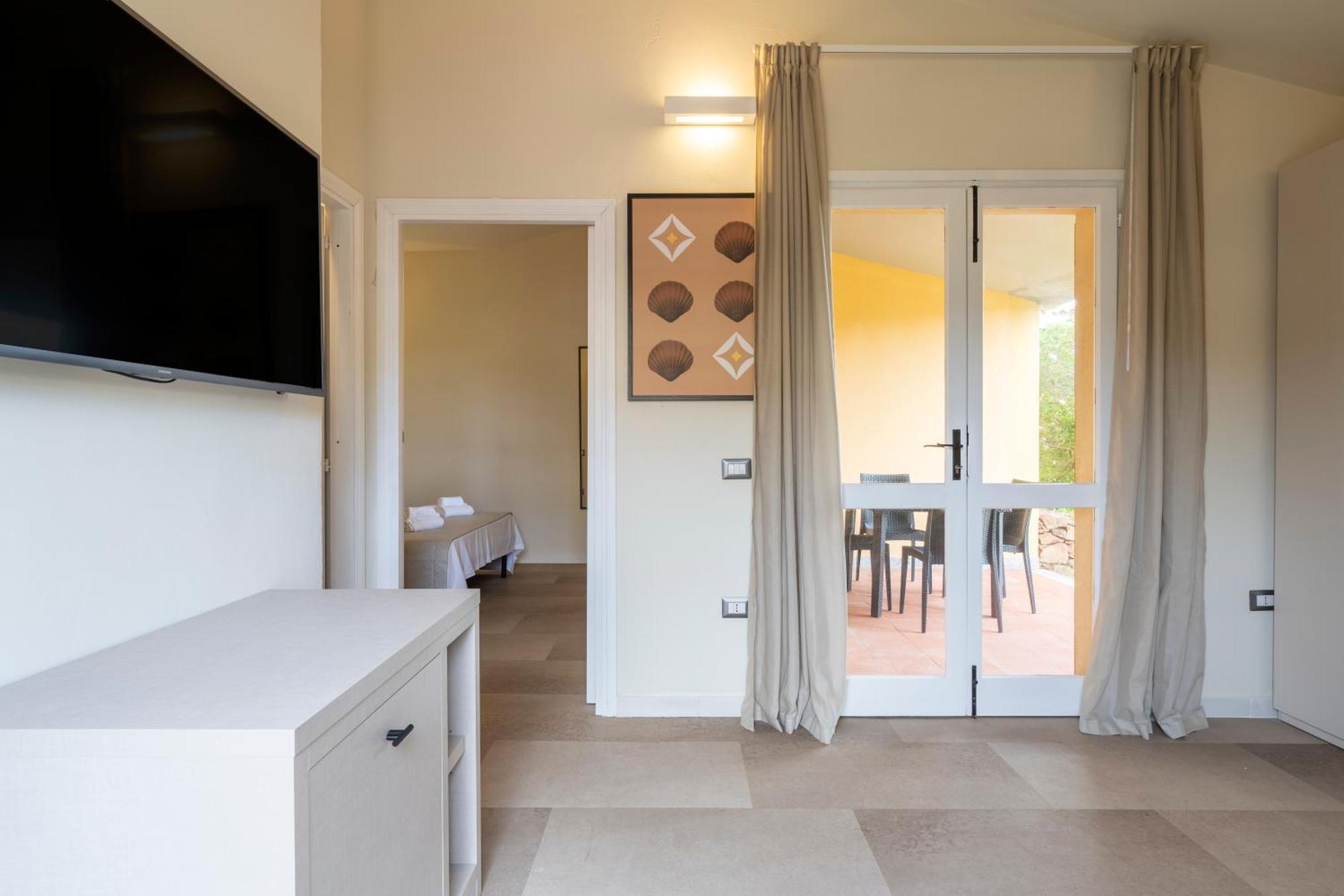 Mimose Beach Village Badesi Ngoại thất bức ảnh